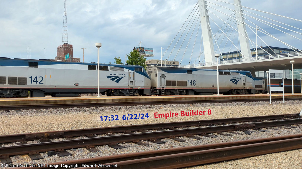 Late builder 8 meets Empire Builder 7